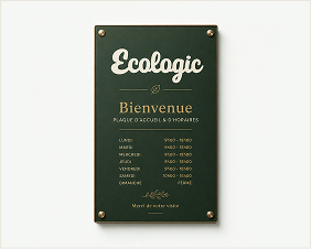 Plaque d'accueil et d'horaires